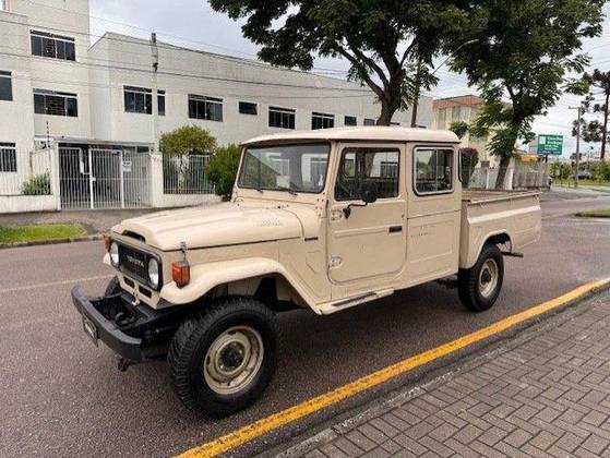 TOYOTA BANDEIRANTE 4.0 OJ55LP-2BL 4X4 CD DIESEL 2P MANUAL